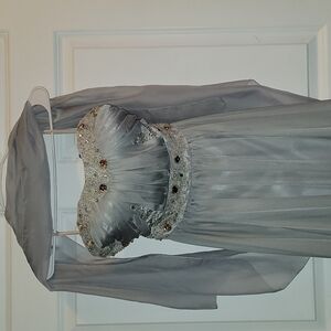 Prom/Homecoming Dress. Long. Gray. Silver. Beads. Size 10. Formal.